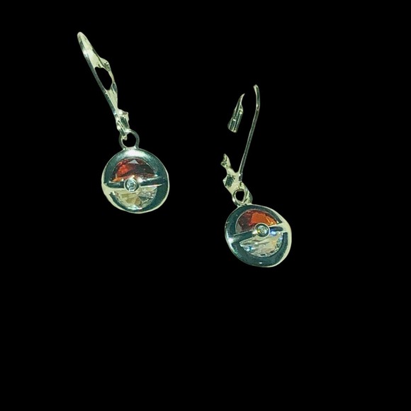 Pokémon Poke Ball earrings - Picture 5 of 10